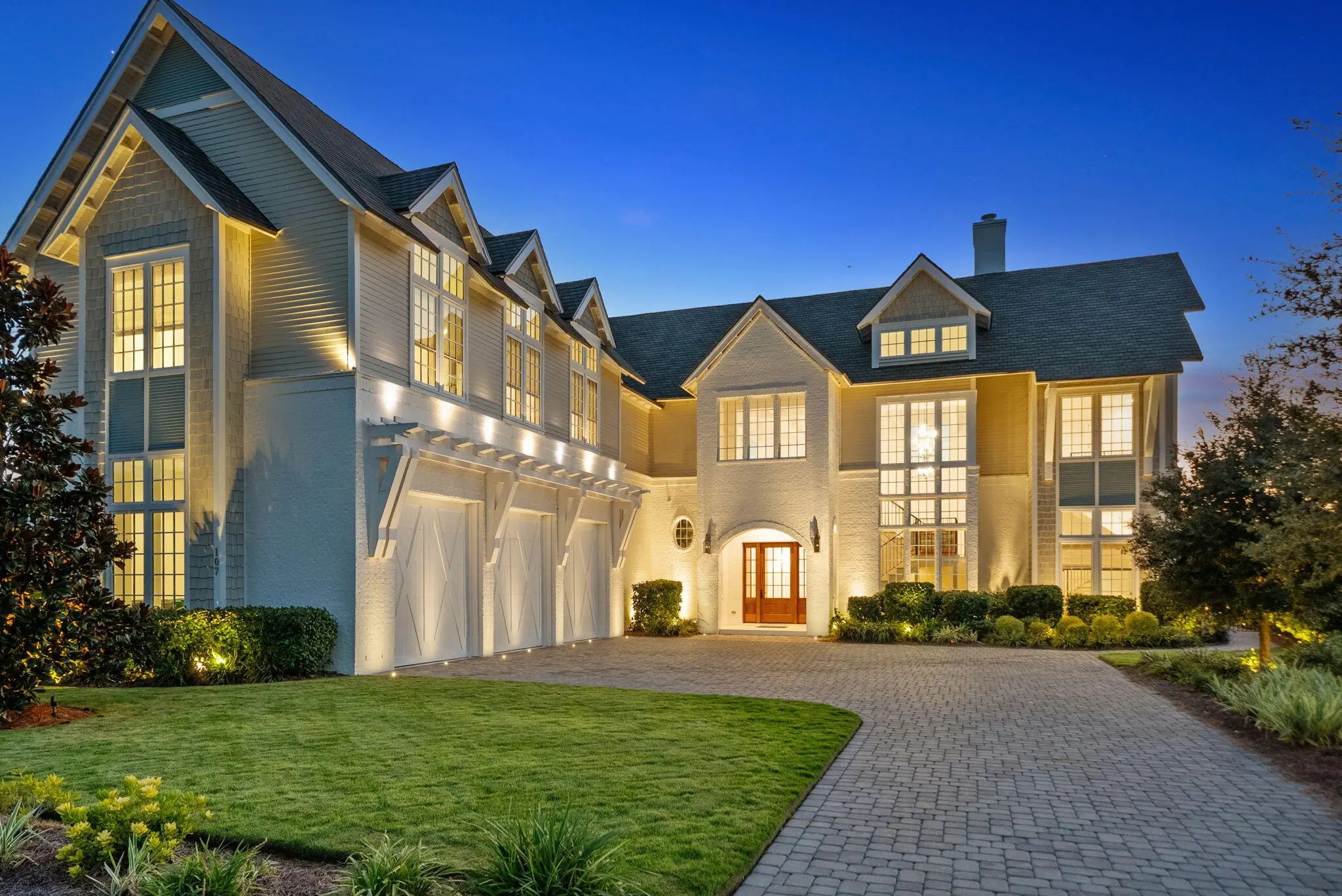 Photo of Listing #986705