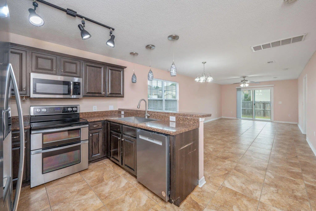 6 of 44 - 200 Wainwright Drive, Crestview, FL