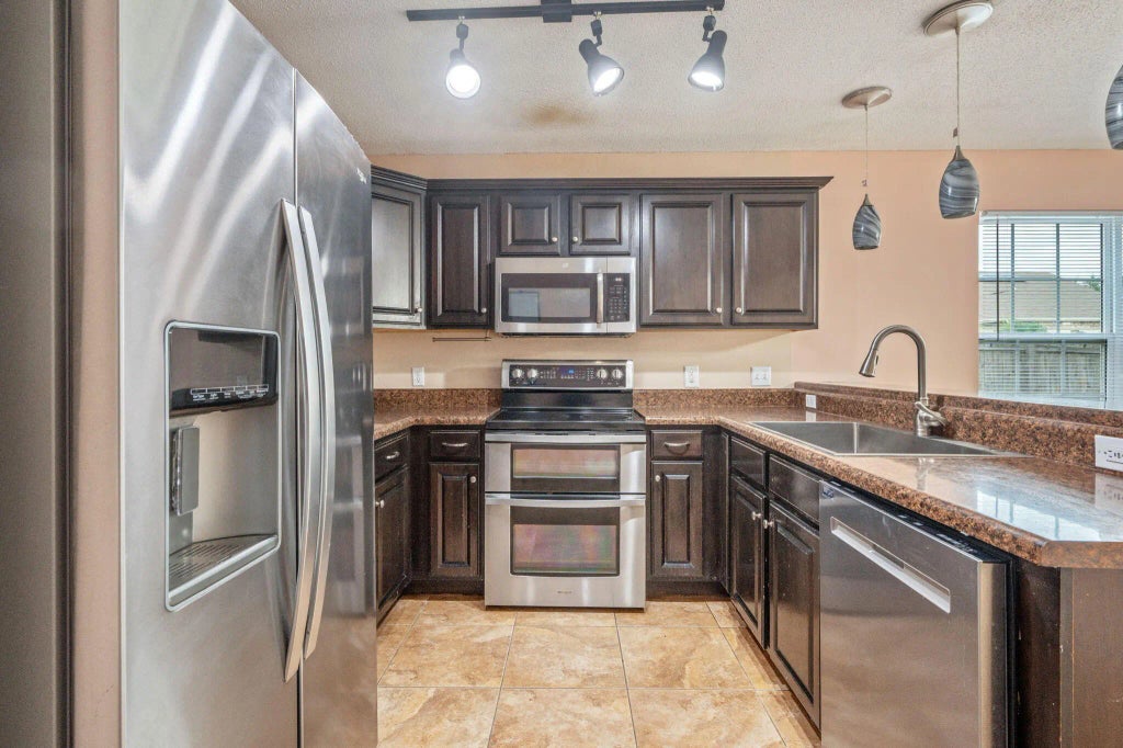 8 of 44 - 200 Wainwright Drive, Crestview, FL