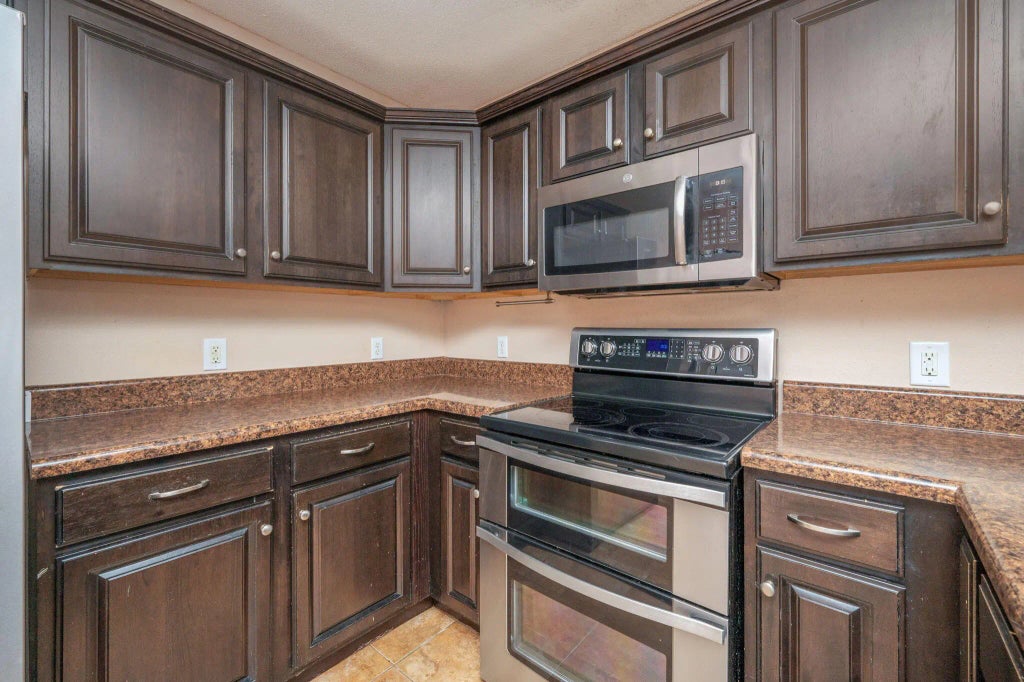 9 of 44 - 200 Wainwright Drive, Crestview, FL