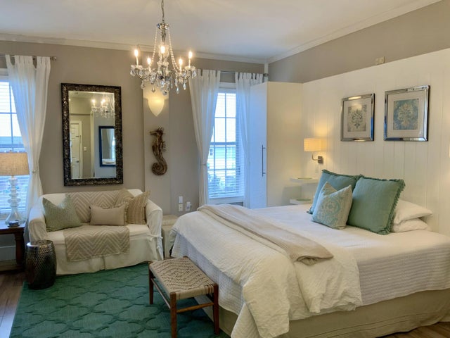 Photo of Listing #987262