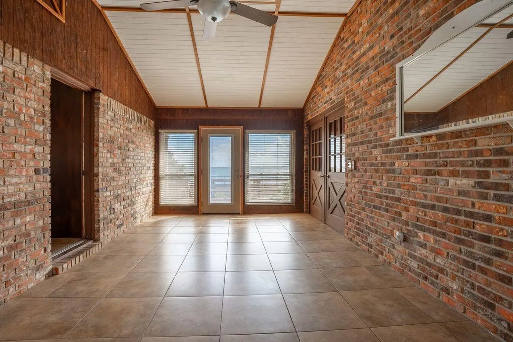 18 of 80 - 2595 W Highway 98, Mary Esther, FL