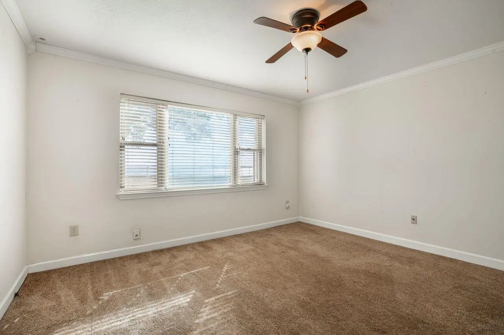 33 of 80 - 2595 W Highway 98, Mary Esther, FL