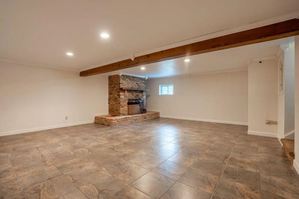 36 of 80 - 2595 W Highway 98, Mary Esther, FL