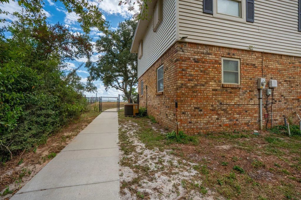 44 of 80 - 2595 W Highway 98, Mary Esther, FL