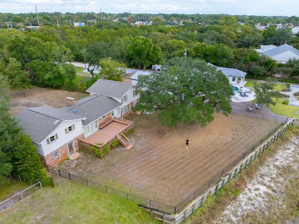61 of 80 - 2595 W Highway 98, Mary Esther, FL