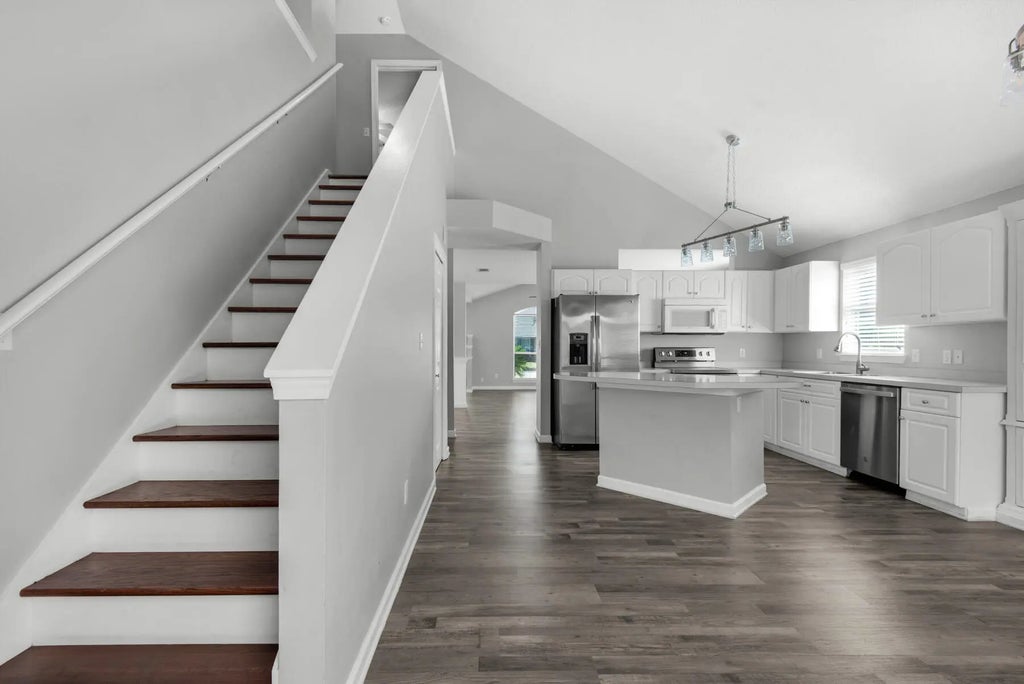 12 of 40 - 997 Claeven Circle, Fort Walton Beach, FL