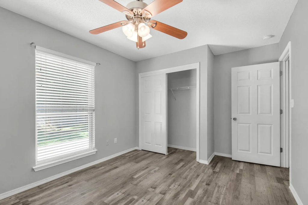 20 of 40 - 997 Claeven Circle, Fort Walton Beach, FL