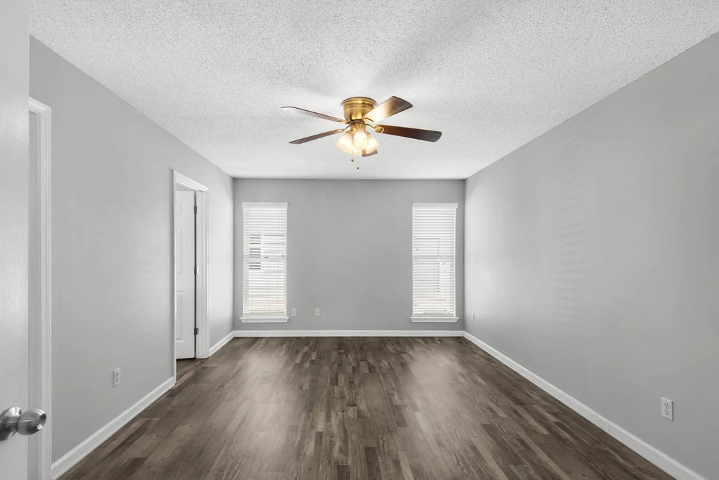 21 of 40 - 997 Claeven Circle, Fort Walton Beach, FL