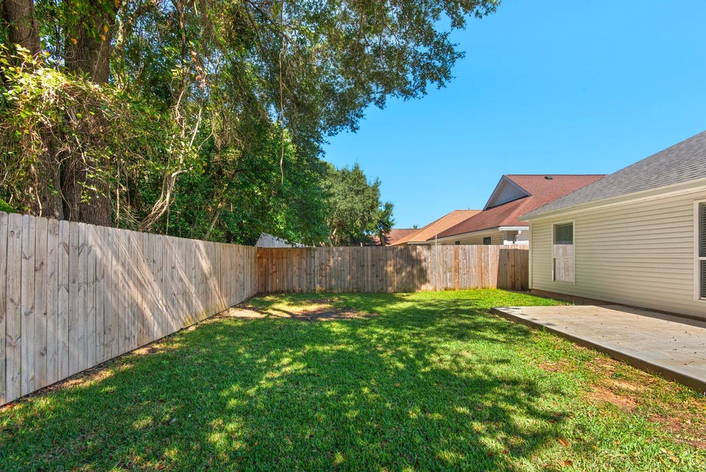 39 of 40 - 997 Claeven Circle, Fort Walton Beach, FL