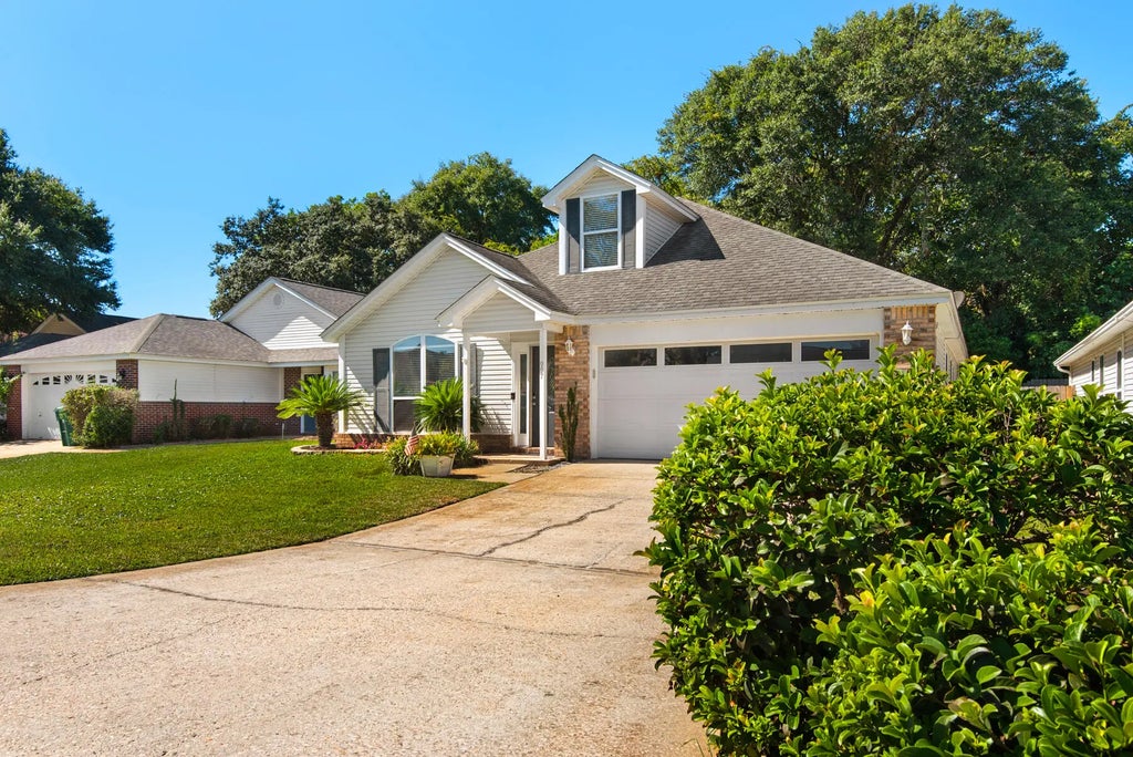 4 of 40 - 997 Claeven Circle, Fort Walton Beach, FL