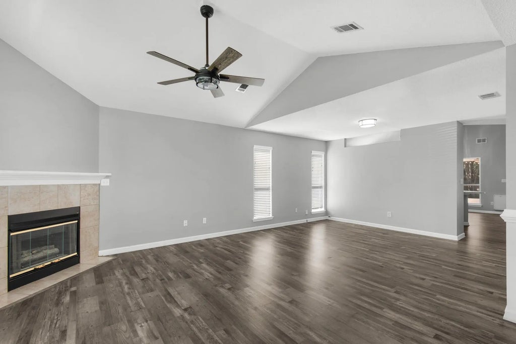 6 of 40 - 997 Claeven Circle, Fort Walton Beach, FL