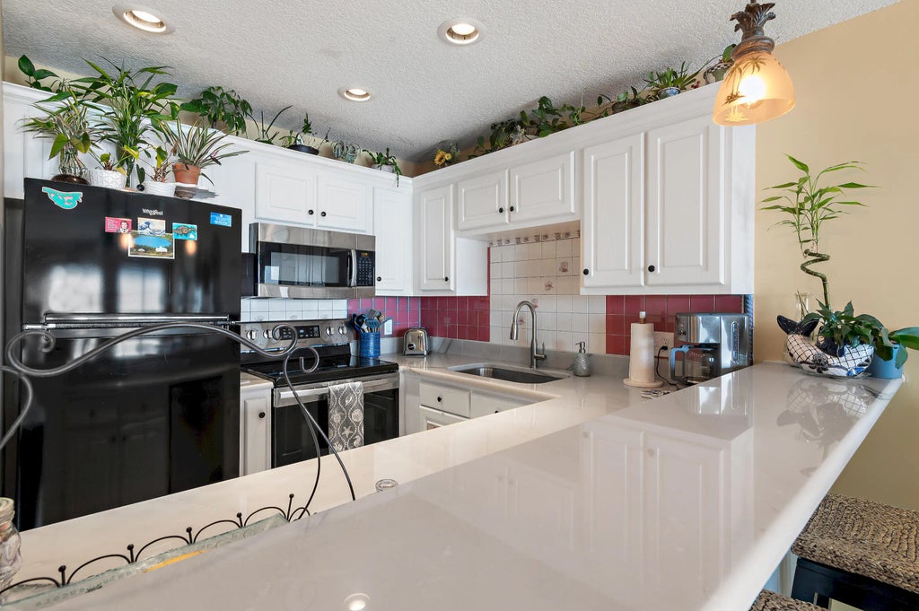11 of 21 - 2708 E Hwy 98 31, Destin, FL