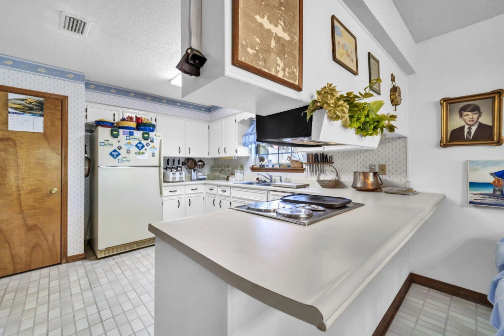 21 of 32 - 392 Evergreen Circle, Destin, FL