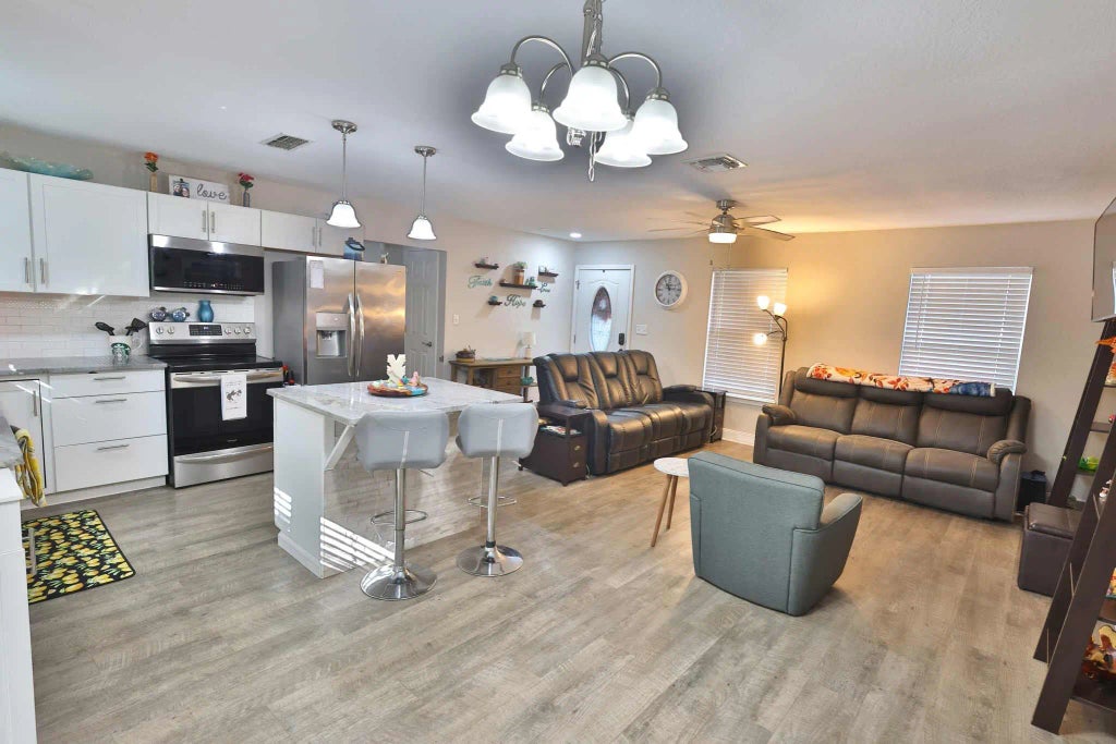 11 of 70 - 1200 Thomason Drive, Fort Walton Beach, FL