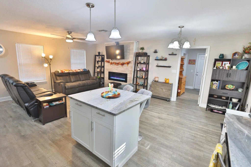 13 of 70 - 1200 Thomason Drive, Fort Walton Beach, FL