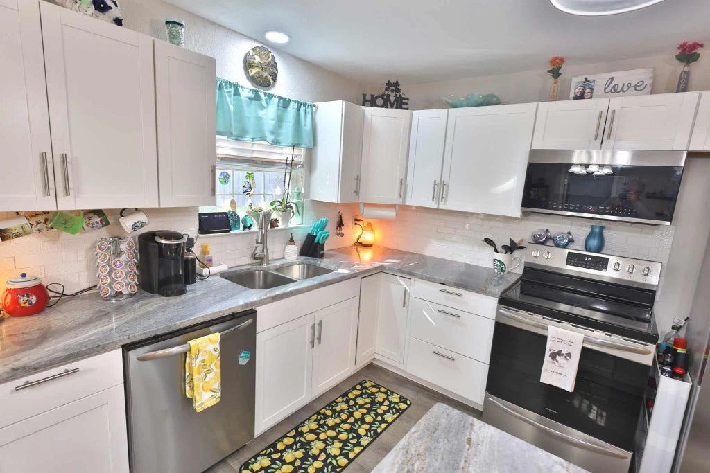 14 of 70 - 1200 Thomason Drive, Fort Walton Beach, FL