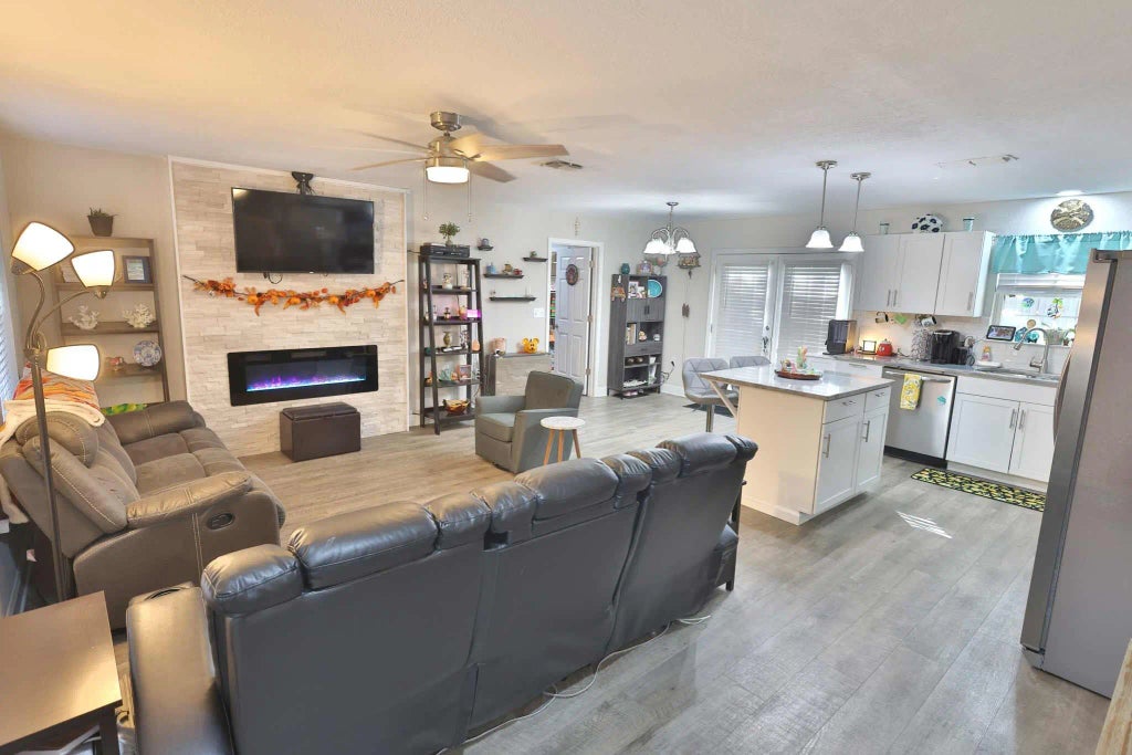 6 of 70 - 1200 Thomason Drive, Fort Walton Beach, FL