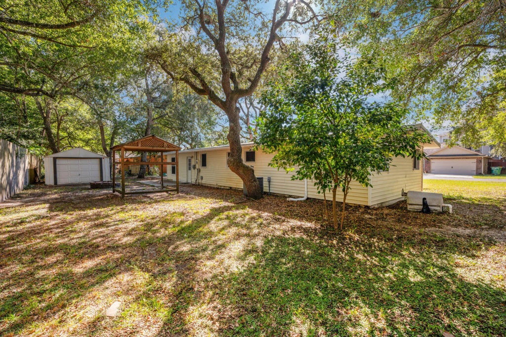 29 of 31 - 205 Pine Street, Fort Walton Beach, FL