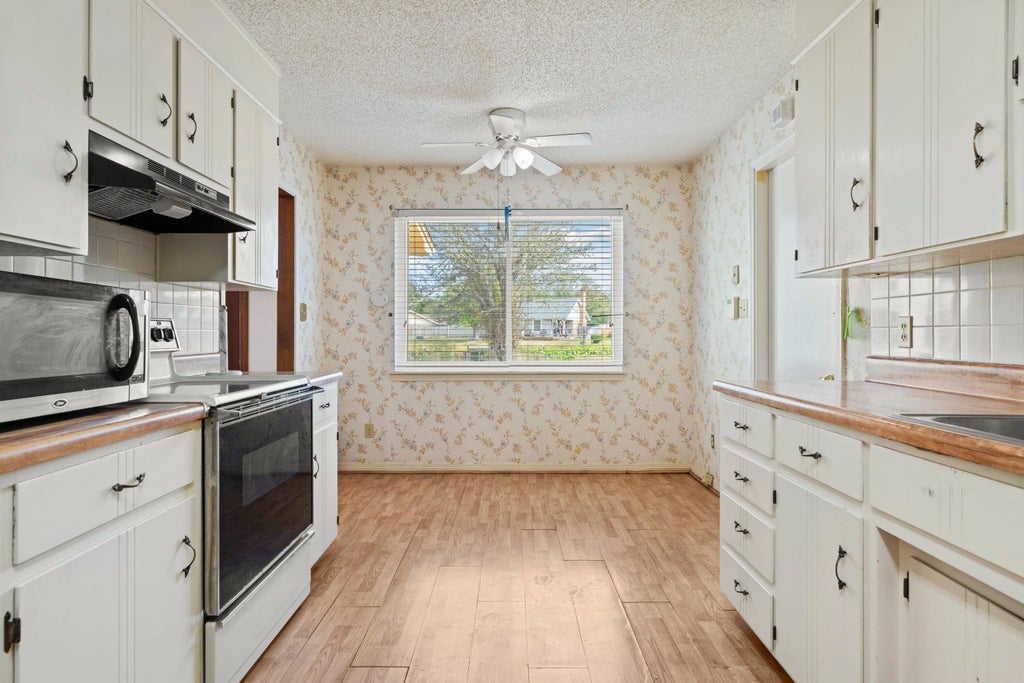 6 of 27 - 232 Lakeside Lane, Mary Esther, FL