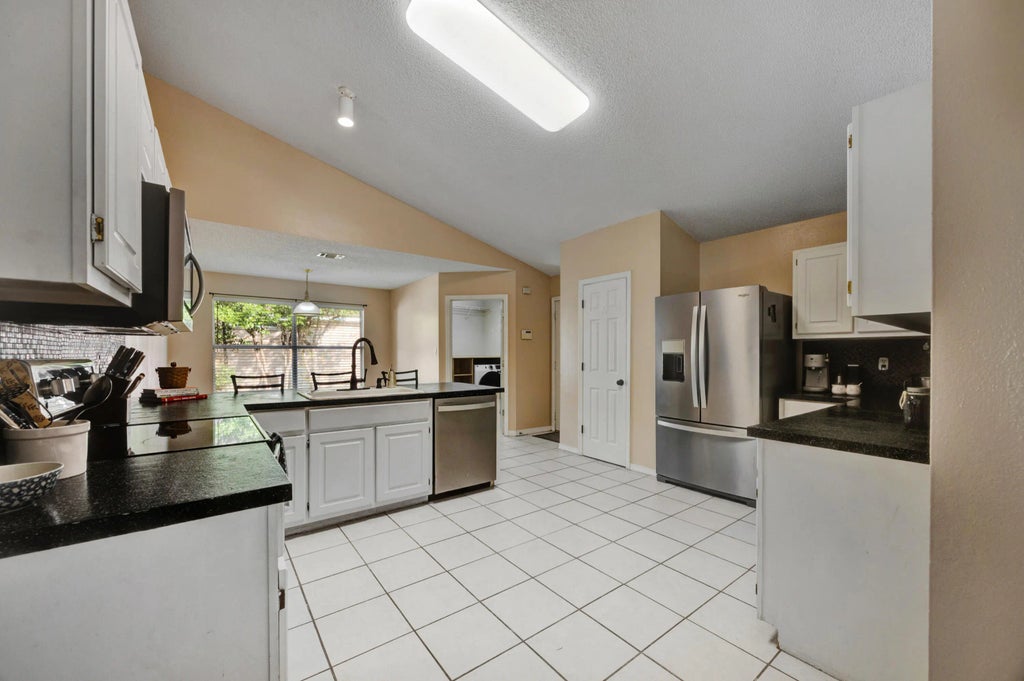 12 of 32 - 4749 Coronado Circle, Crestview, FL