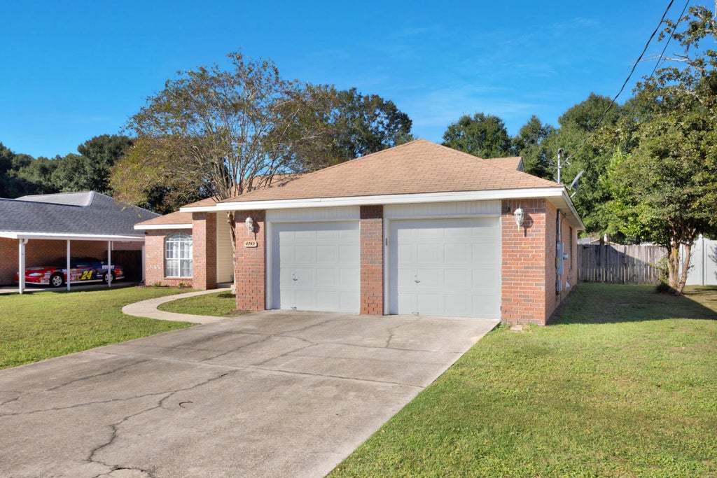 9 of 32 - 4749 Coronado Circle, Crestview, FL