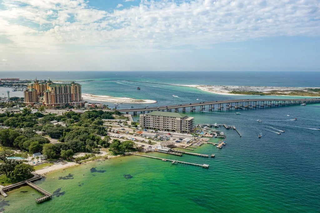 33 of 35 - 5 Calhoun Avenue Ph705, Destin, FL