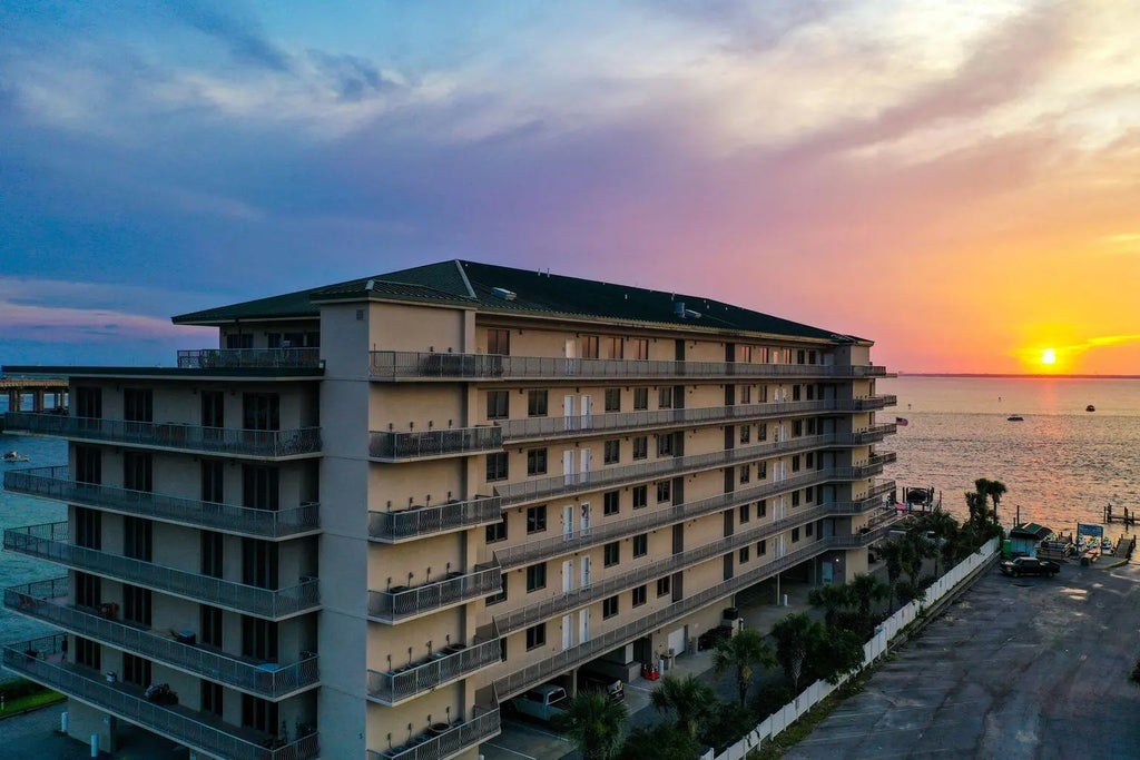 6 of 35 - 5 Calhoun Avenue Ph705, Destin, FL
