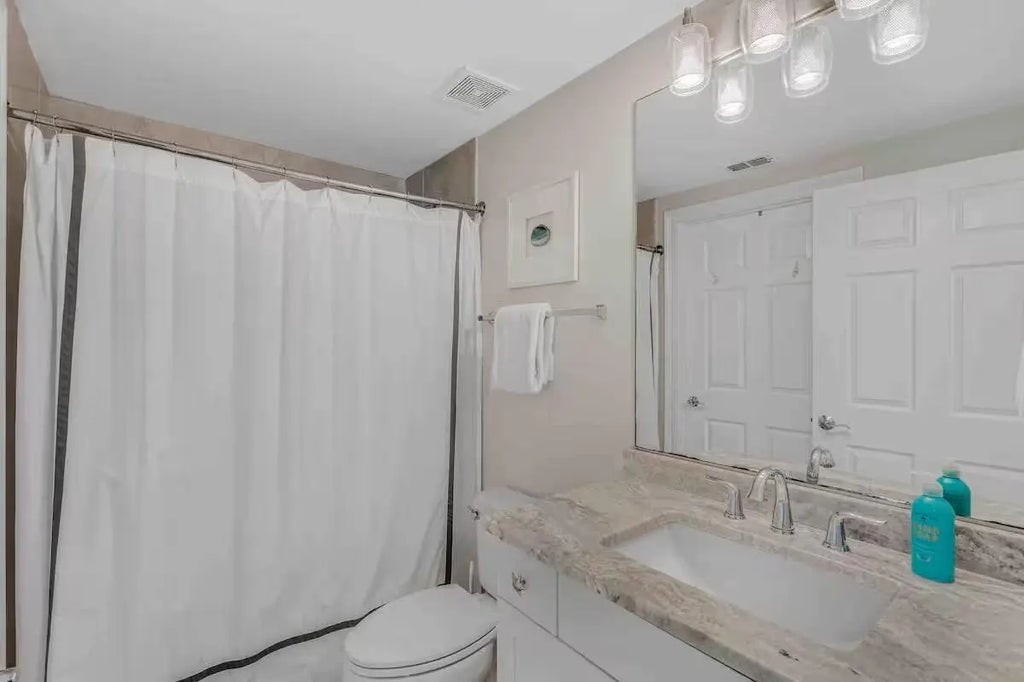 25 of 38 - 1751 Scenic Hwy 98 1010, Destin, FL