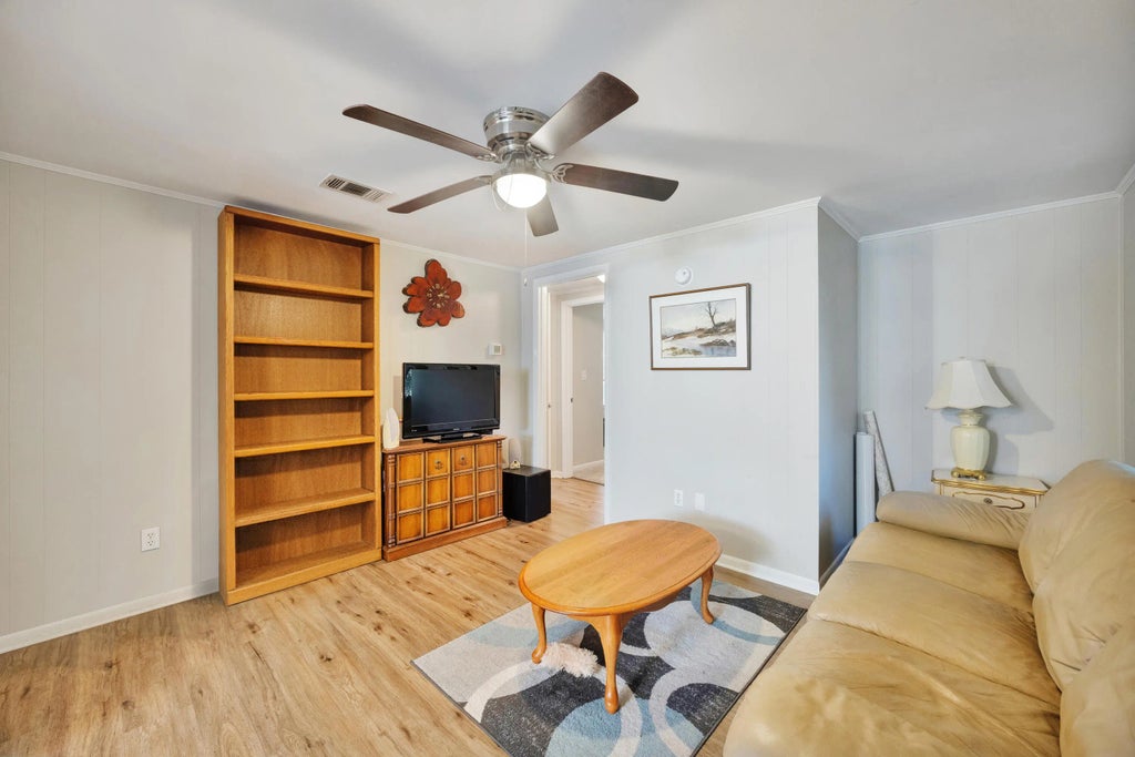 7 of 25 - 227 Third Avenue, Crestview, FL