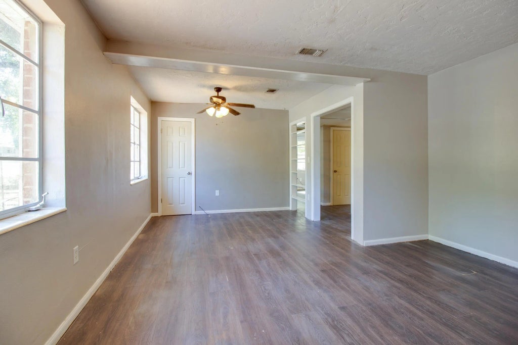4 of 26 - 192 Adkinson Dr Drive, Crestview, FL