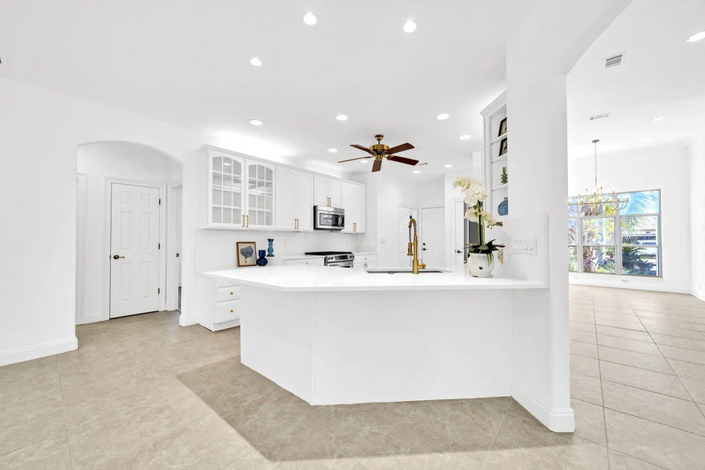 20 of 75 - 280 Tequesta Drive, Destin, FL