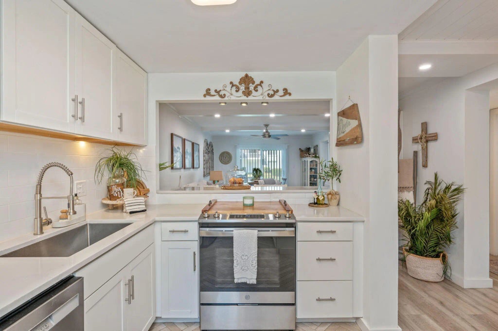 15 of 52 - 3857 Indian Trail 113, Destin, FL