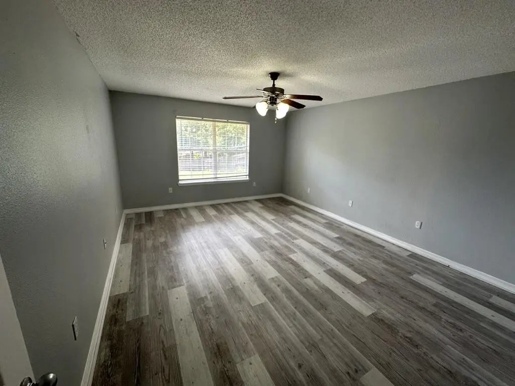 7 of 14 - 427 Triton Street, Crestview, FL