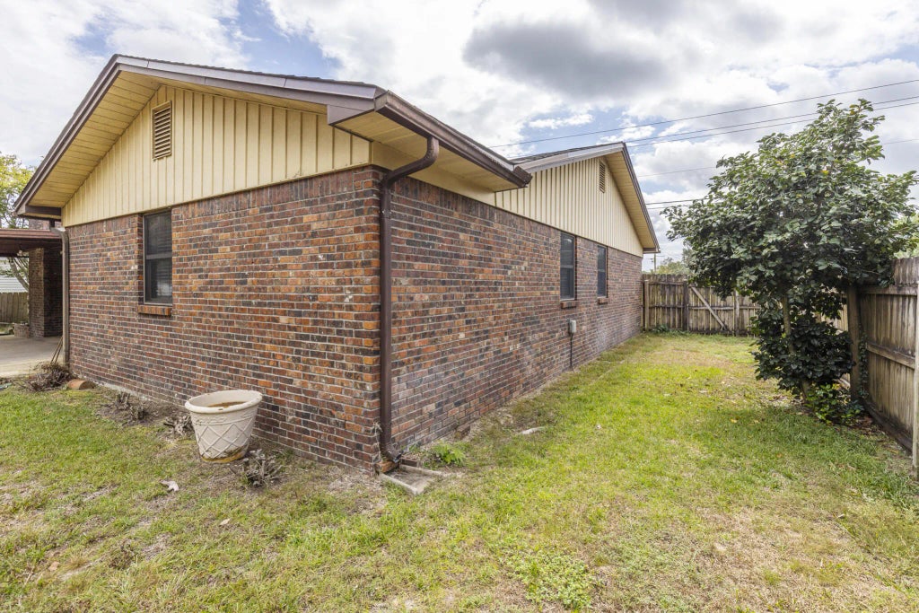 29 of 34 - 119 12th Avenue, Shalimar, FL