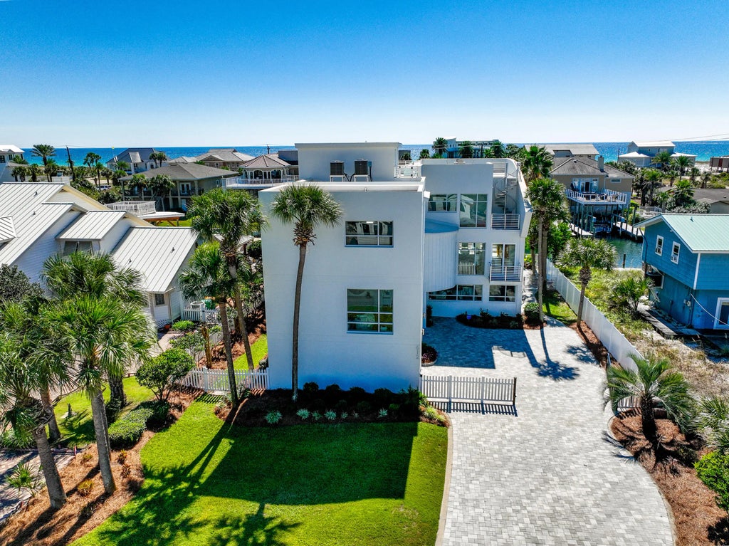 83 of 103 - 612 Magnolia Drive, Destin, FL