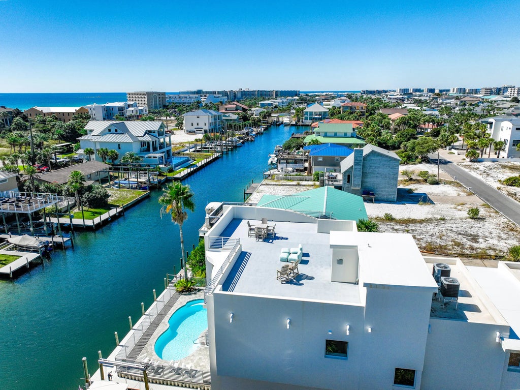 92 of 103 - 612 Magnolia Drive, Destin, FL