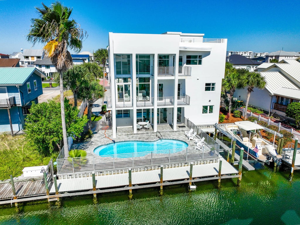 95 of 103 - 612 Magnolia Drive, Destin, FL