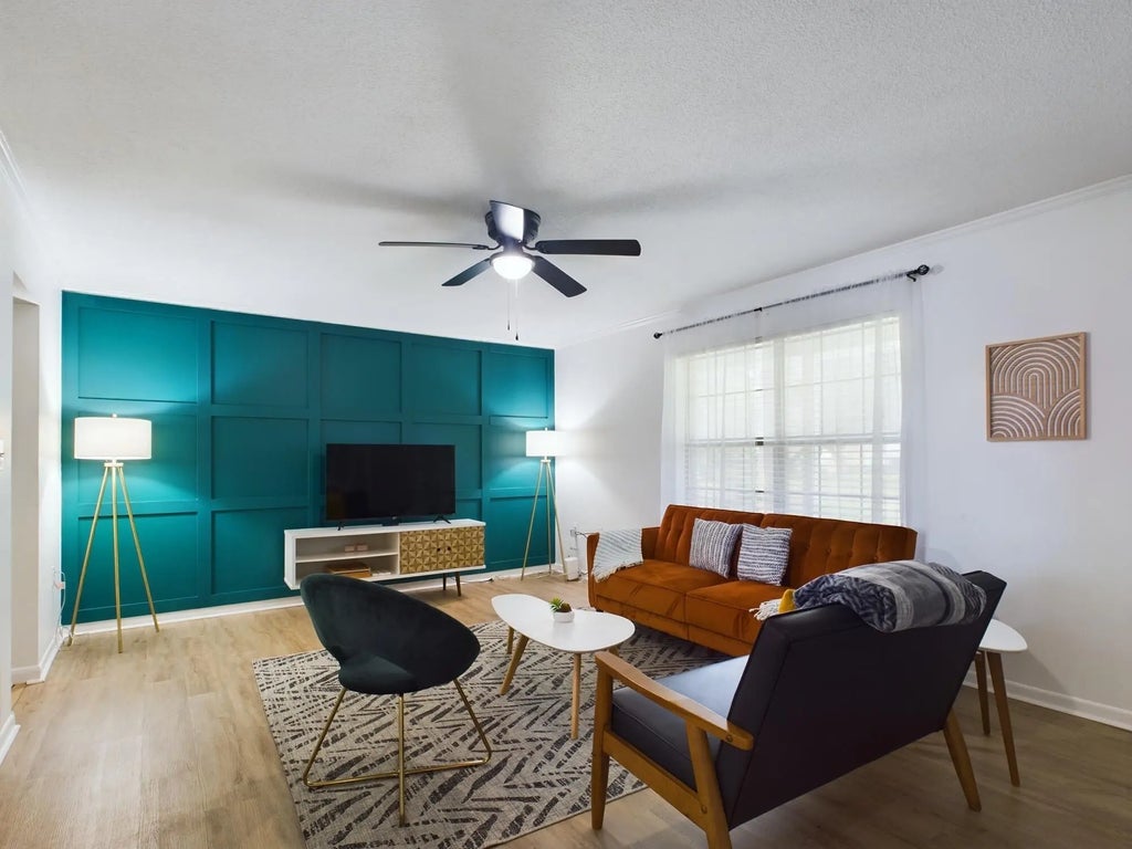 1 of 24 - 121 4th Avenue, Shalimar, FL