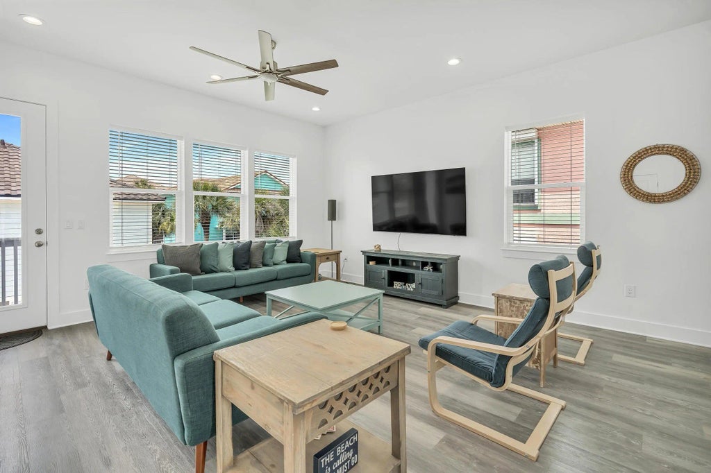 16 of 33 - 1421 Sonata Court Court, Navarre, FL