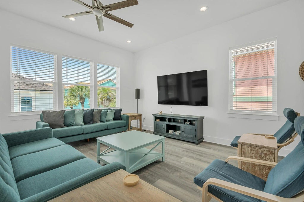 18 of 33 - 1421 Sonata Court Court, Navarre, FL