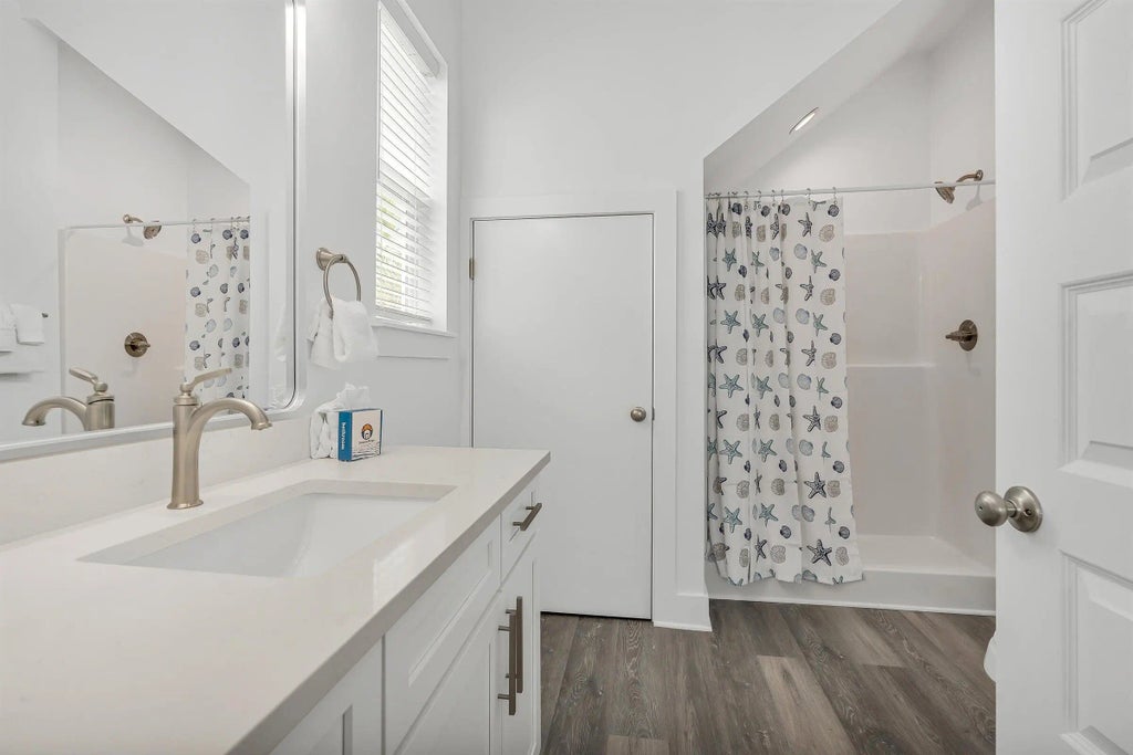 23 of 33 - 1421 Sonata Court Court, Navarre, FL