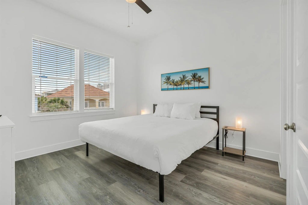 27 of 33 - 1421 Sonata Court Court, Navarre, FL