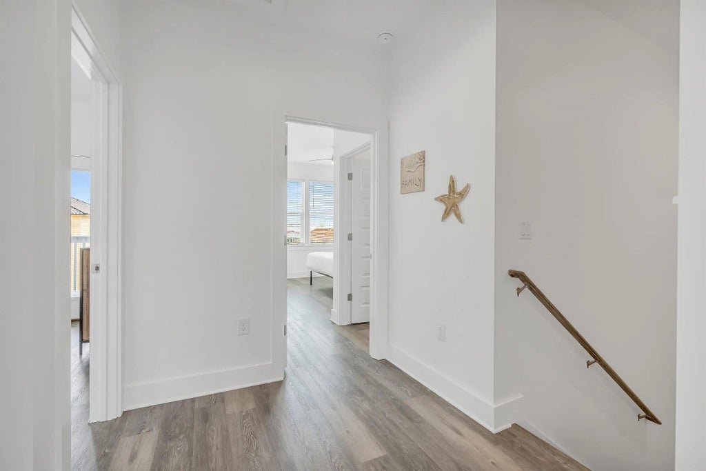 28 of 33 - 1421 Sonata Court Court, Navarre, FL