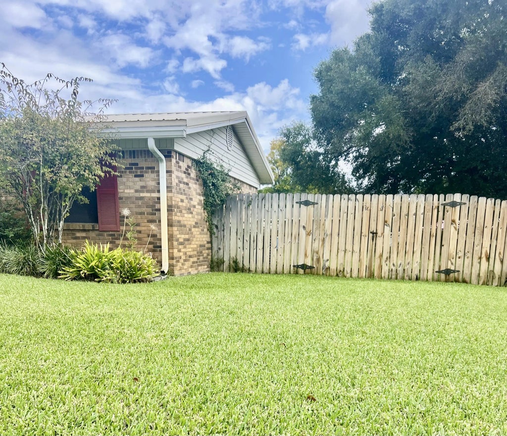 2 of 19 - 307 Nw Sikes Circle, Fort Walton Beach, FL