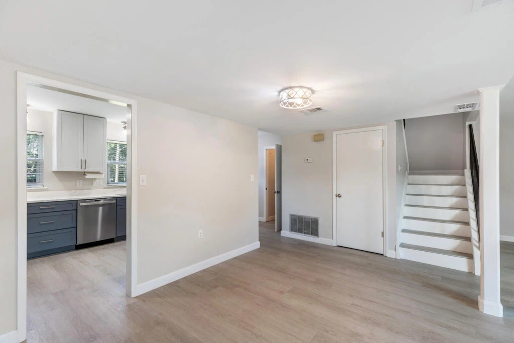 13 of 43 - 29 11th Street A, Shalimar, FL