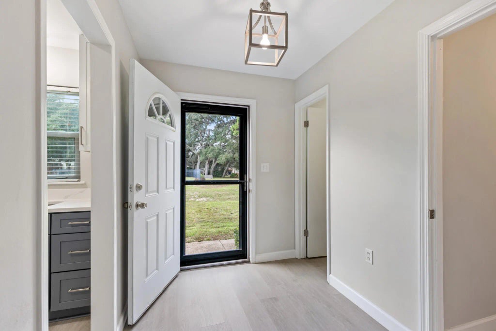 18 of 43 - 29 11th Street A, Shalimar, FL
