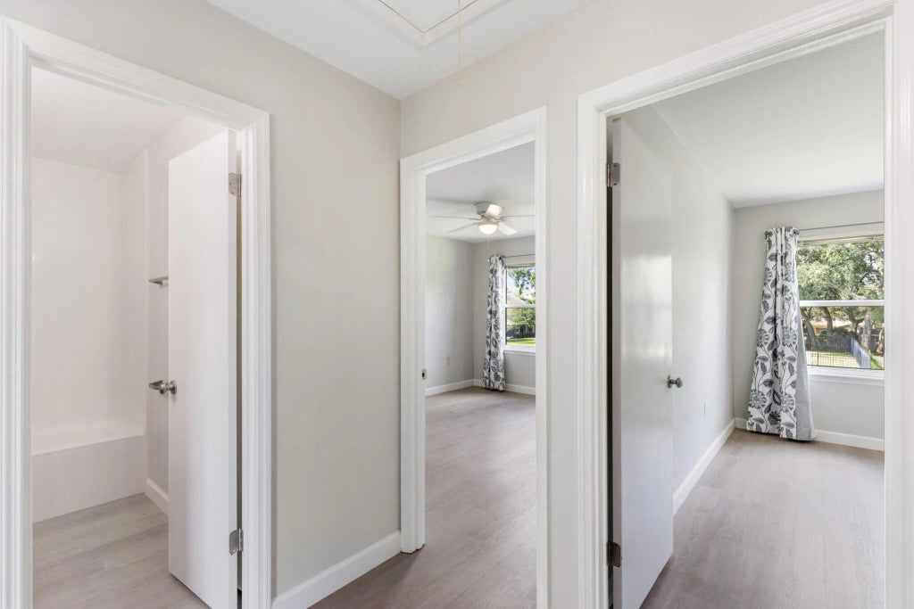 27 of 43 - 29 11th Street A, Shalimar, FL