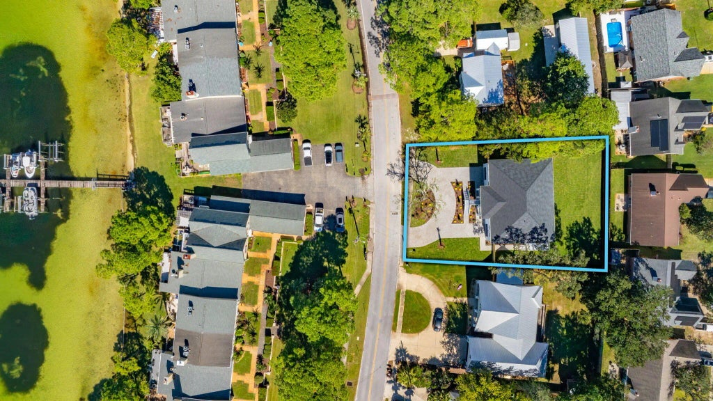 82 of 84 - 22 Shalimar Drive, Shalimar, FL