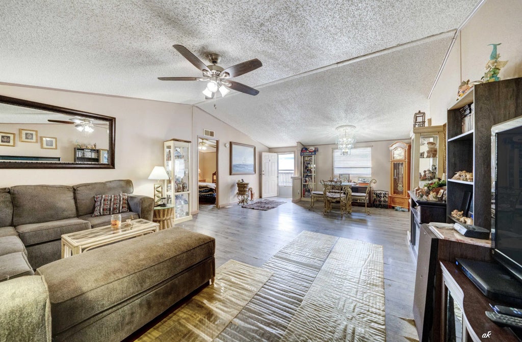 8 of 28 - 315 Magnolia Drive Drive, Panama City Beach, FL